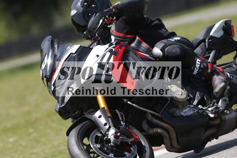 /27 12.06.2025 Ducati Schweiz Trackday Warmup  ADR/gruen-vert/20